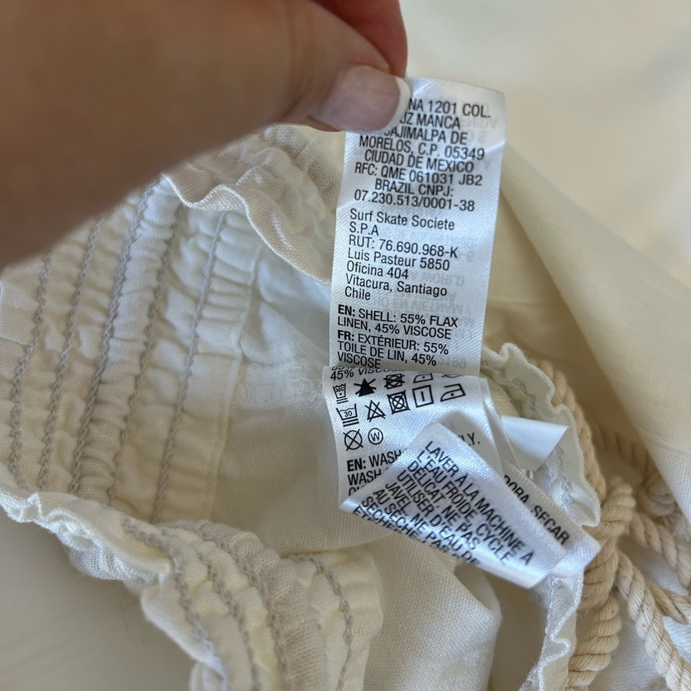 NWT Roxy shorts. Sz XL. Off white linen blend. Rope tie detail. Adorable! - Picture 11 of 16